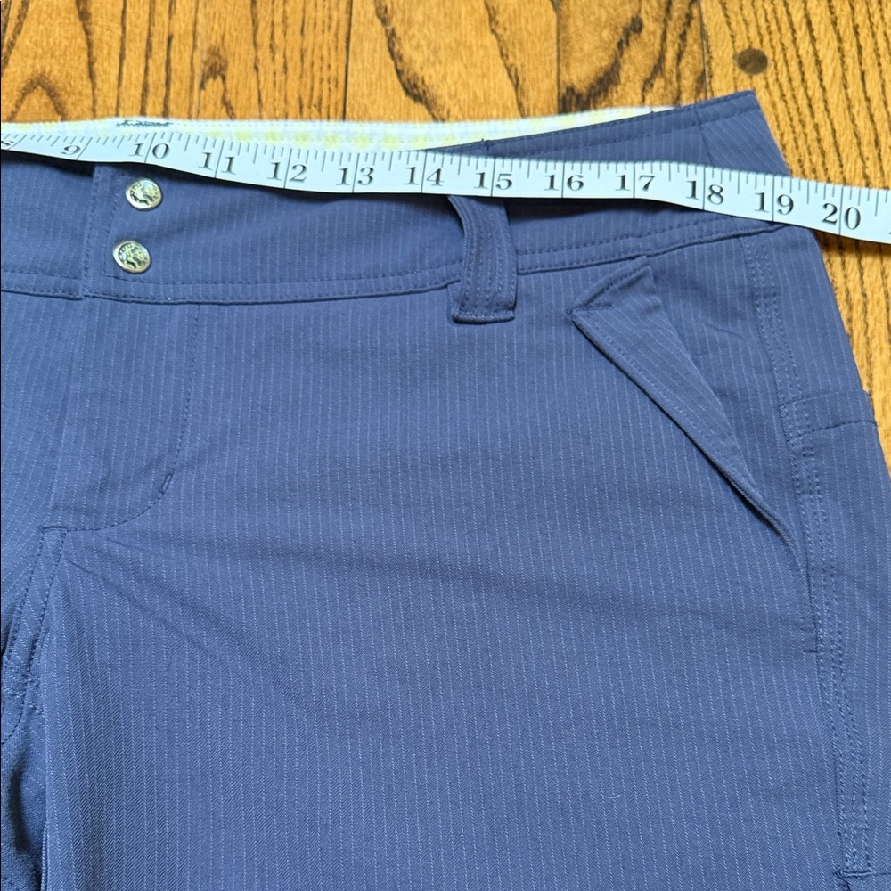 Lululemon sz 12 Longer Shorts Hiking Golfing Bermuda Walking purple and mint - Picture 8 of 12